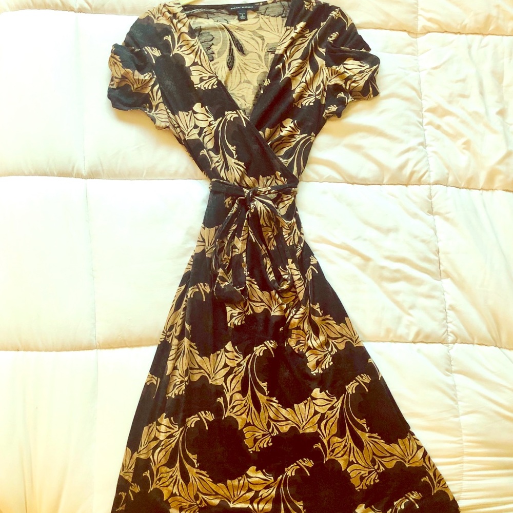 Banana Republic faux wrap dress with sleeve detail